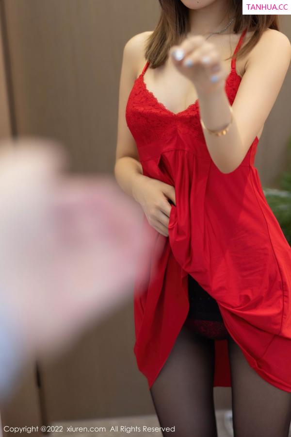綺裡嘉 绮里嘉 [XiuRen]高清写真图 2022.09.30 No.5671 绮里嘉ula第17张图片